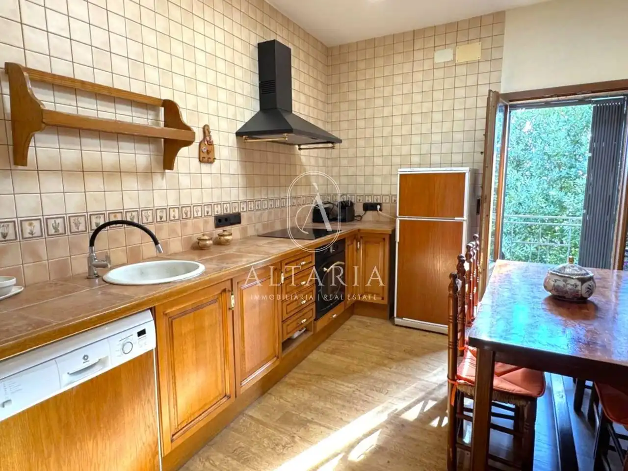Cuina de Finca rústica en venda en Llagostera amb Jardí privat, Terrassa i Piscina