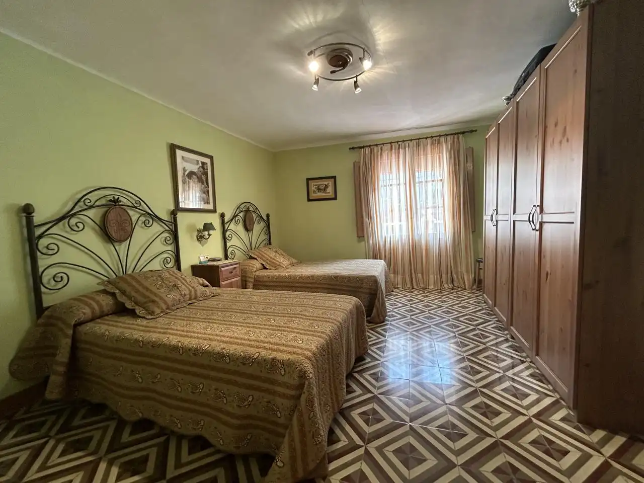 Dormitori de Casa o xalet en venda en Novallas amb Terrassa