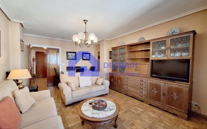 Living room of Flat for sale in Oviedo   with Heating, Parquet flooring and Storage room