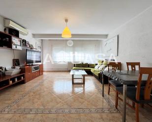 Sala d'estar de Pis en venda en Badalona amb Calefacció i Balcó