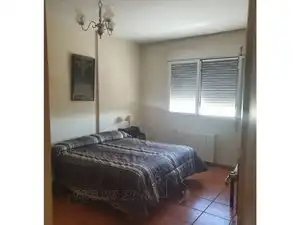 Dormitori de Casa o xalet en venda en Baza amb Calefacció, Jardí privat i Terrassa