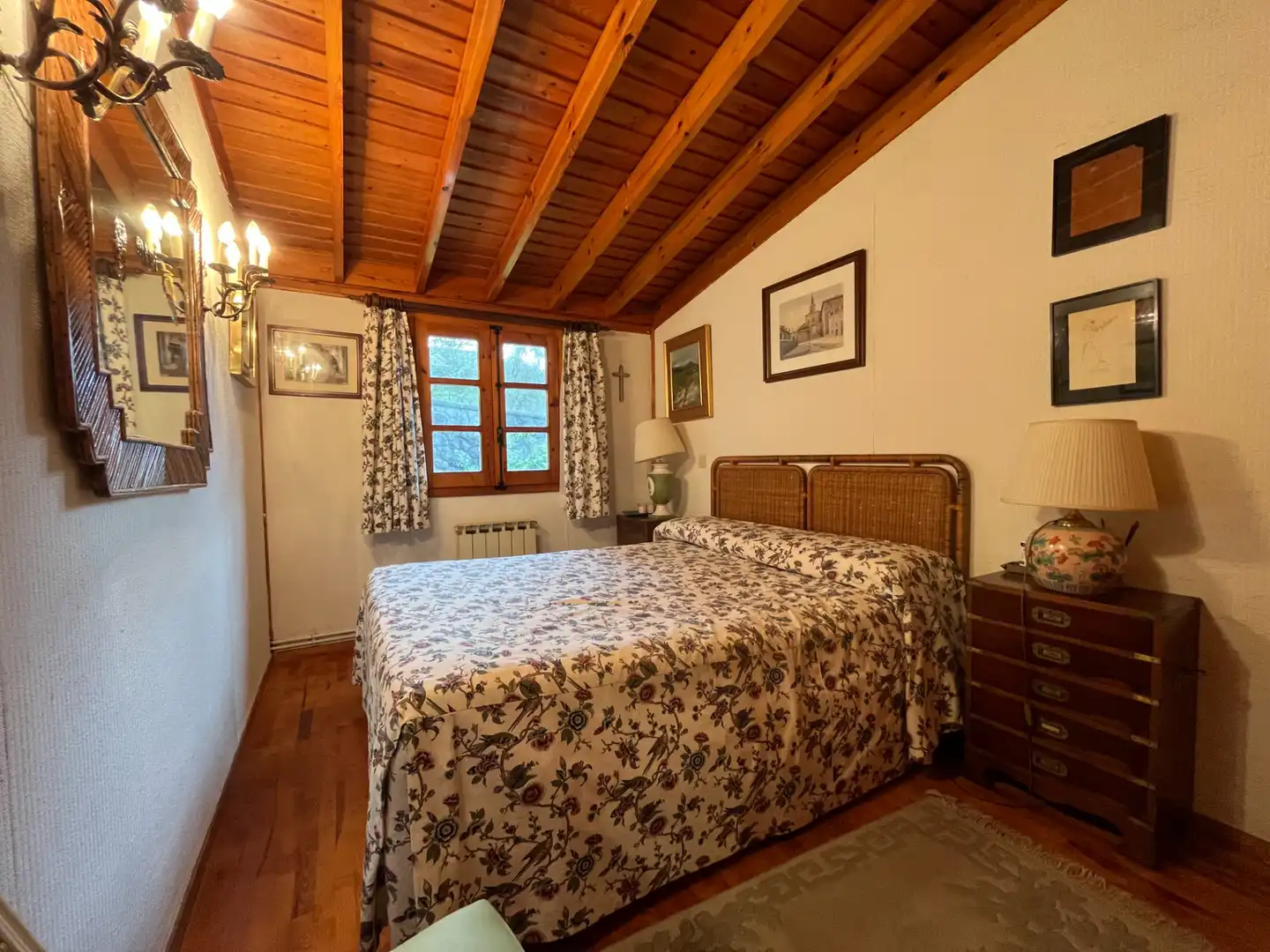 Dormitori de Casa o xalet en venda en Castro-Urdiales amb Calefacció, Jardí privat i Terrassa
