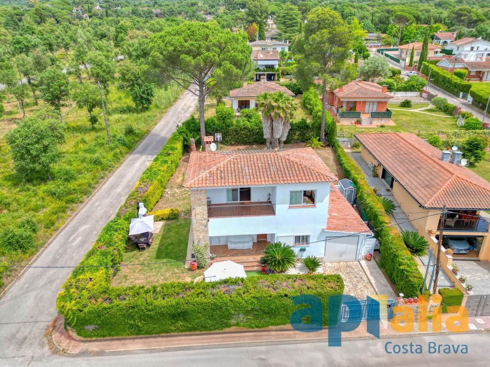 Vista exterior de Casa o xalet en venda en Santa Cristina d'Aro amb Calefacció, Jardí privat i Terrassa