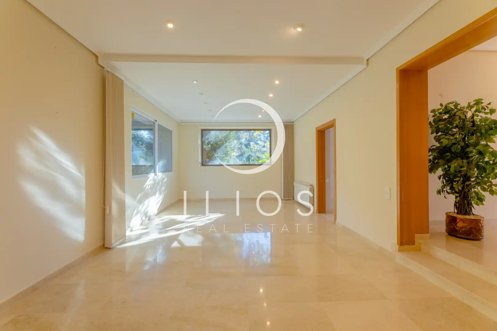 Casa o xalet de lloguer en Sagunto / Sagunt amb Aire condicionat, Calefacció i Jardí privat