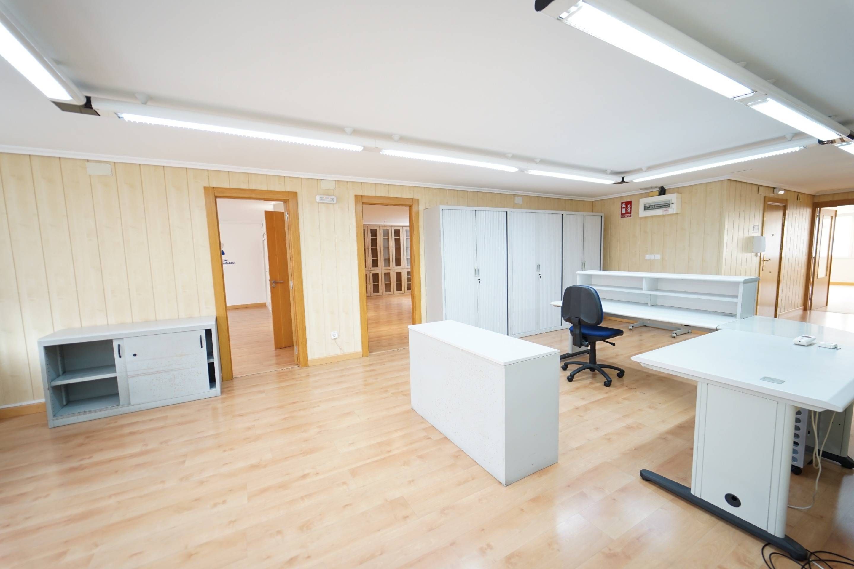 Office for sale in Santander  with Air Conditioner, Heating and Storage room