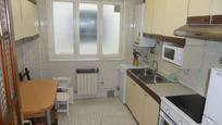 Cuina de Pis en venda en Eibar amb Calefacció, Traster i Balcó
