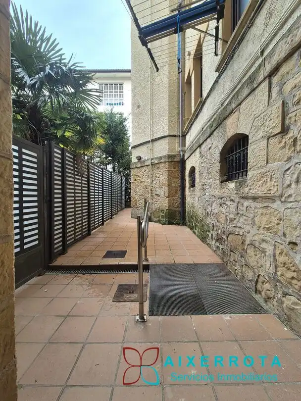 Exterior view of Flat for sale in Getxo   with Heating and Storage room