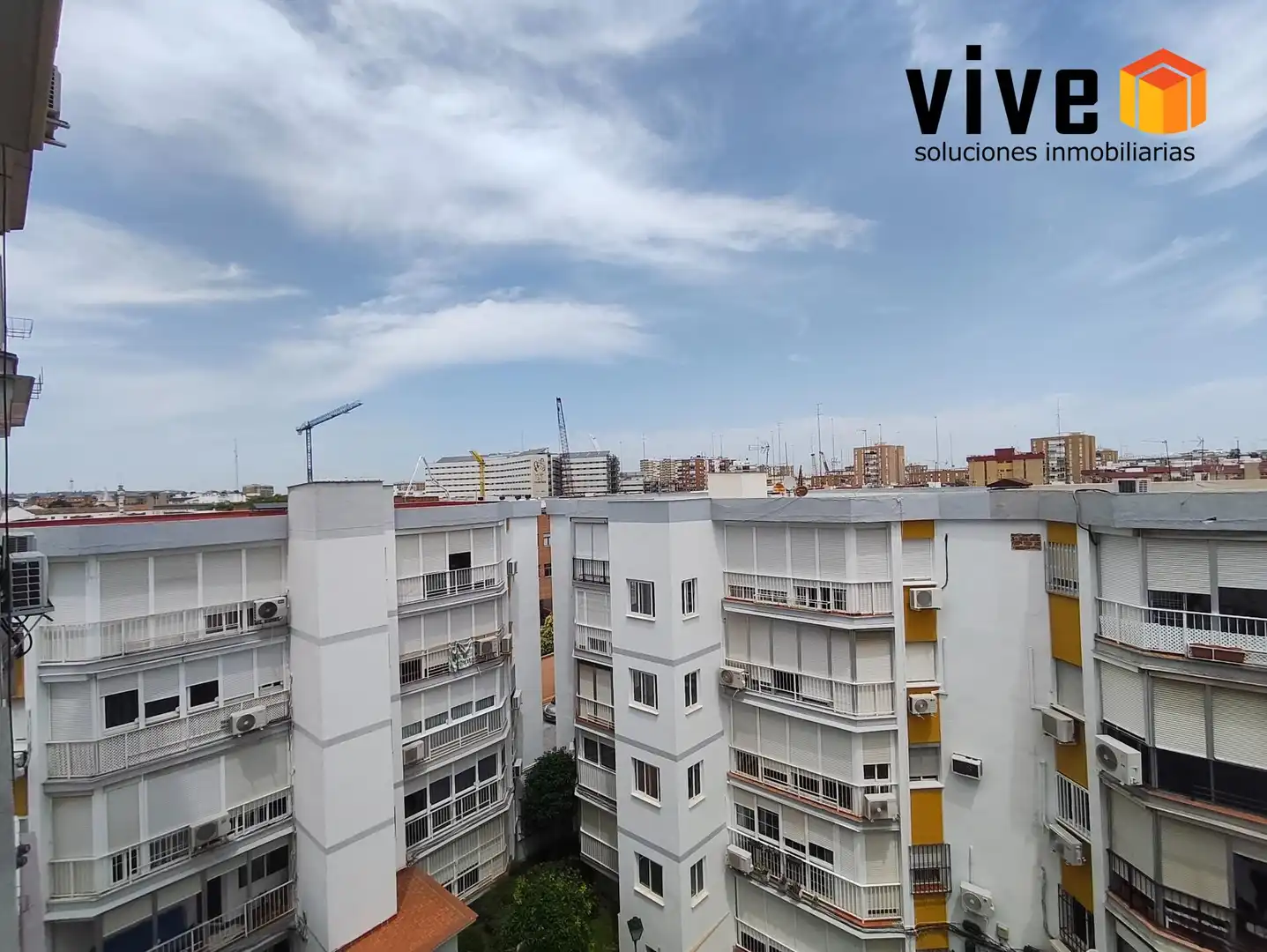 Terraza de Piso en venta en Sevilla con Aire acondicionado, Terraza y Trastero