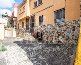 Vista exterior de Casa adosada en venda en Santa Brígida amb Terrassa