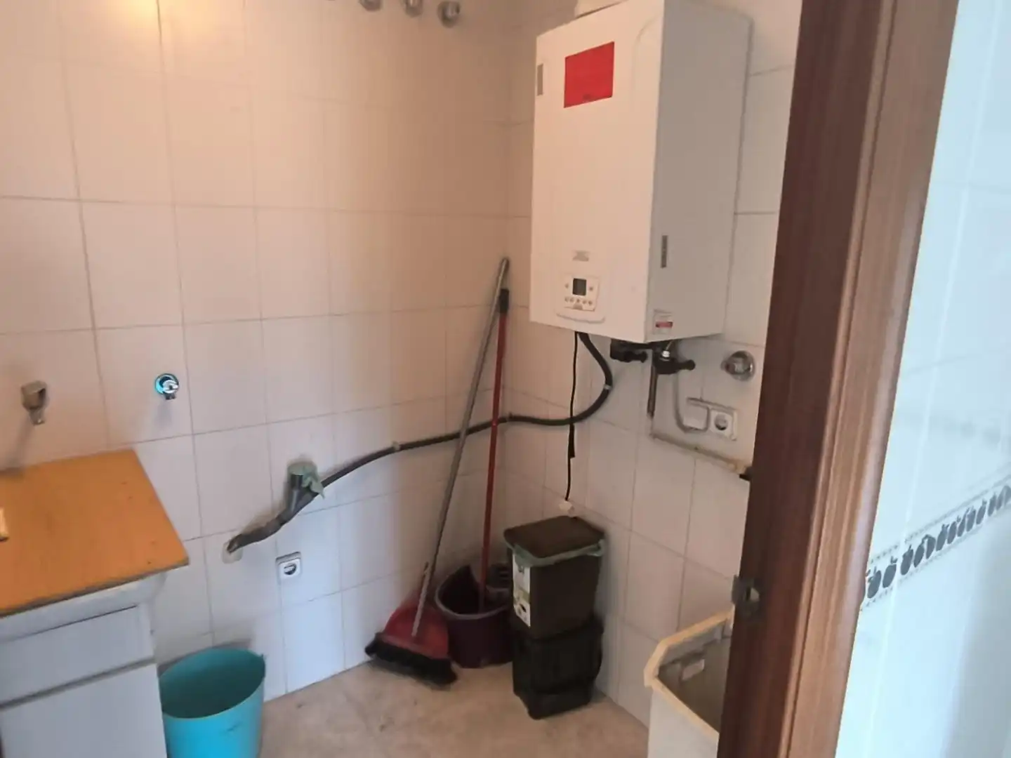 Bathroom of Flat for sale in Manresa  with Air Conditioner, Heating and Balcony