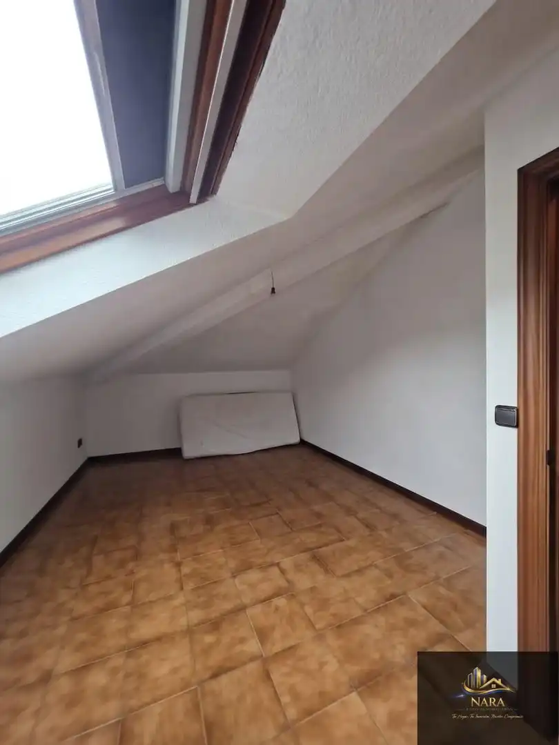 Houses for sale in Torrelavega   with Heating, Private garden and Parquet flooring