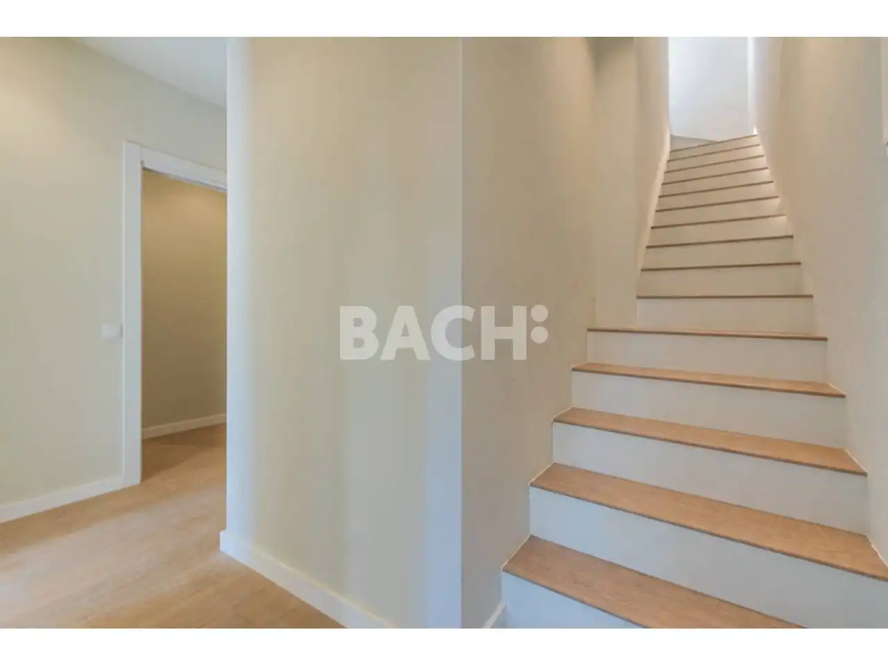 Dúplex en venta en Vic con Calefacción, Parquet y Terraza