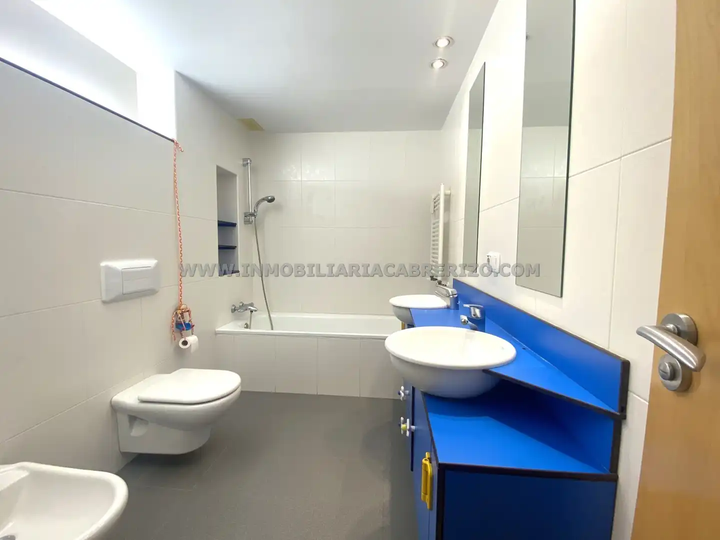 Baño de Piso en venta en Barañáin / Barañain con Calefacción, Parquet y Horno