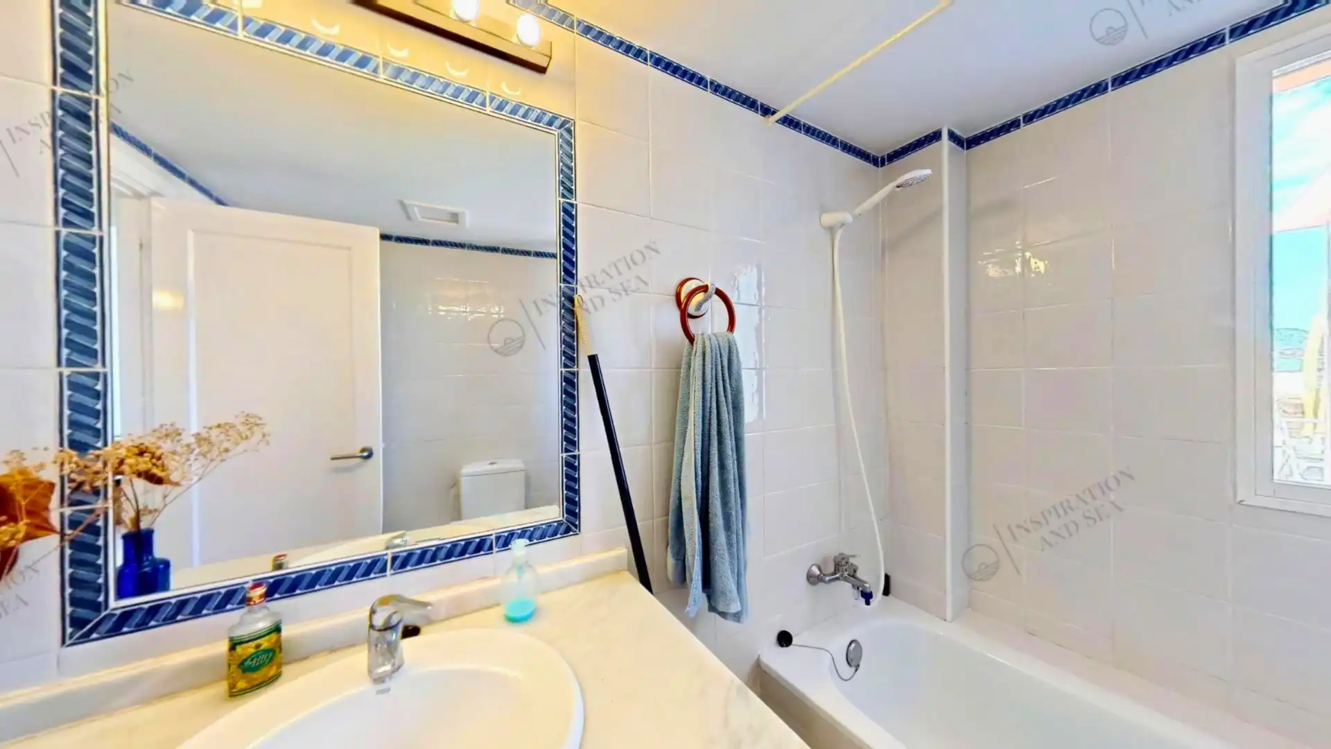 Bathroom of Flat for sale in Santa Eulària des Riu  with Air Conditioner and Terrace