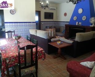 Sala d'estar de Casa o xalet en venda en Aldea del Rey amb Aire condicionat, Jardí privat i Traster