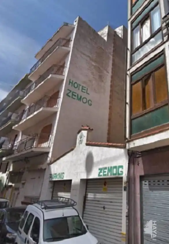 Hotel zum Verkauf in Carrer Camí de les Cabres