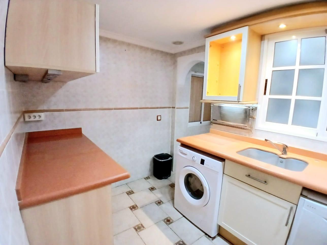 Cuina de Pis en venda en Alzira amb Aire condicionat, Moblat i Balcó