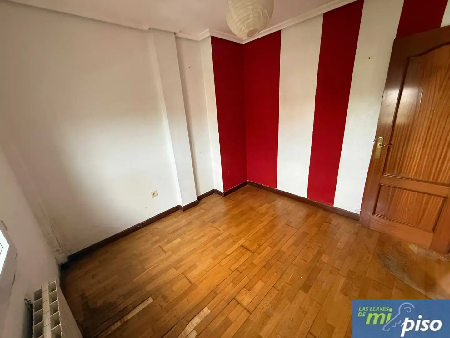 Habitación de Casa adosada en venta en Cigales con Calefacción, Jardín privado y Parquet