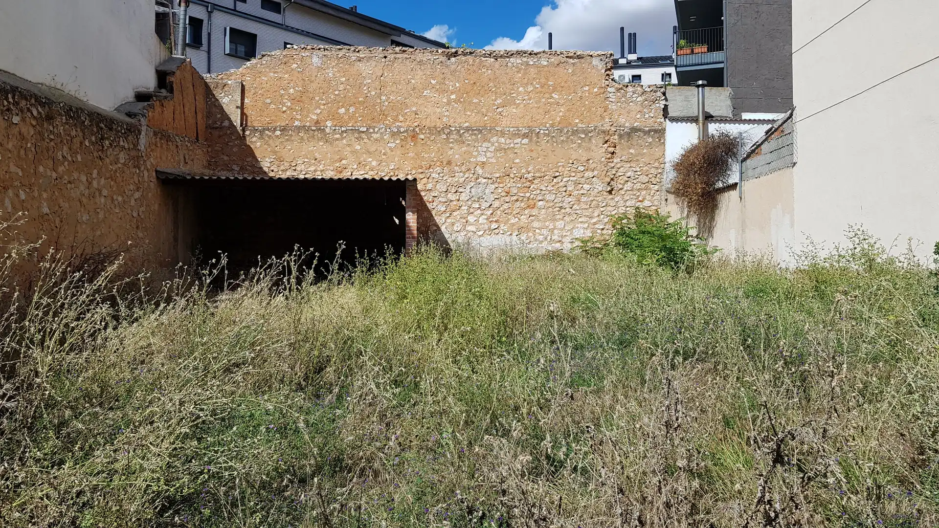 Terrenos y solares en venta en Avenida de la Constitución, imagen 2