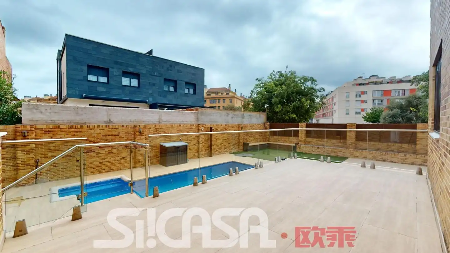 Semi-detached house with pool for sale in Parla Este, imagen 7