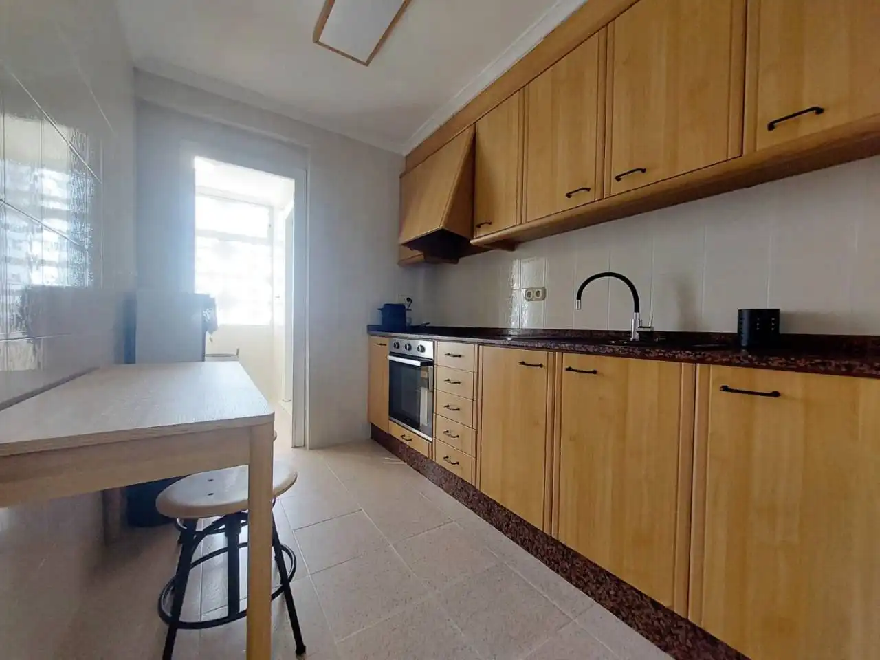 Cocina de Piso de alquiler en Sueca con Aire acondicionado, Terraza y Amueblado