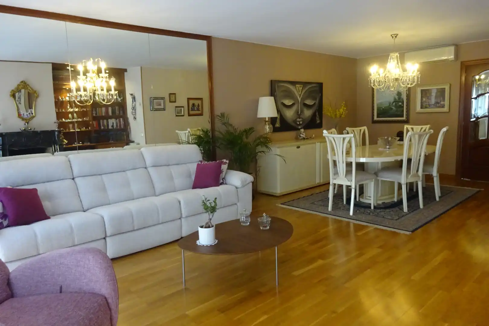 Sala d'estar de Casa adosada en venda en Barcelona amb Aire condicionat, Calefacció i Parquet
