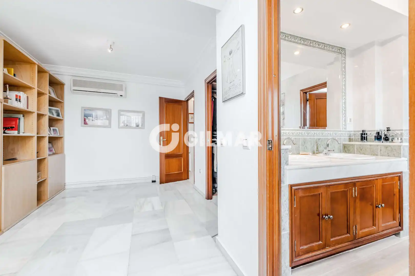 Casa adosada en venta en Gelves, Sevilla