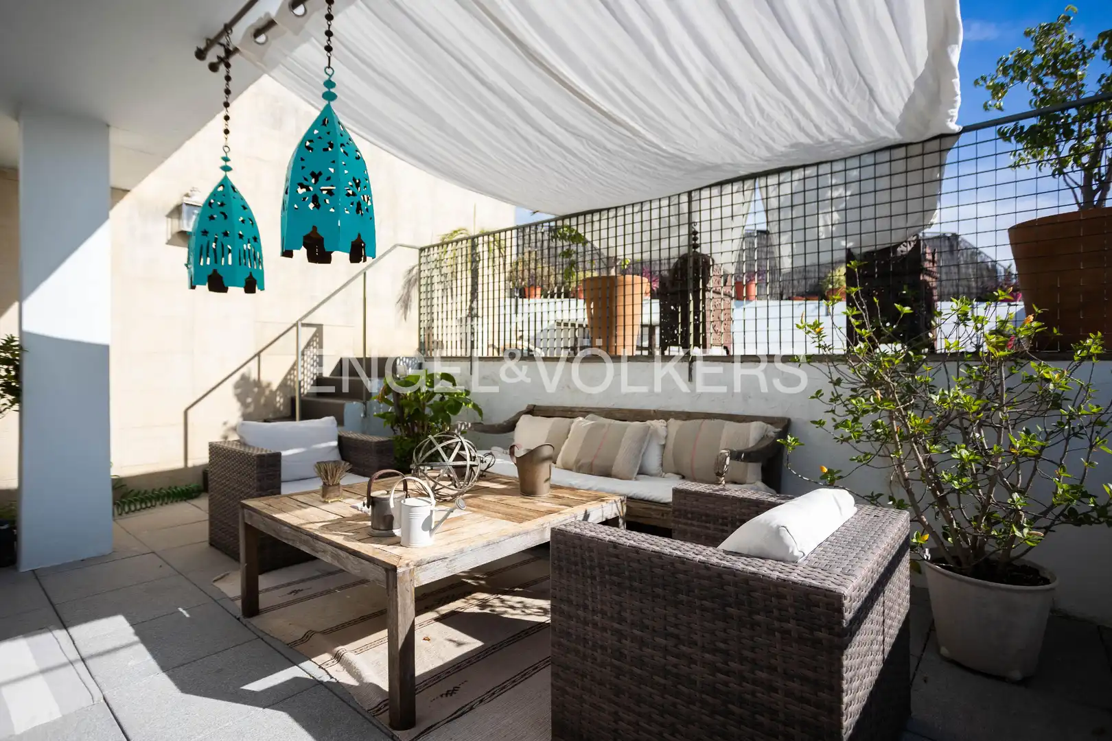 Terraza de Ático en venta en Camas con Aire acondicionado, Calefacción y Jardín privado