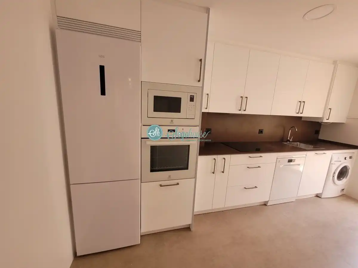 Cocina de Piso de alquiler en Segovia con Calefacción y Balcón