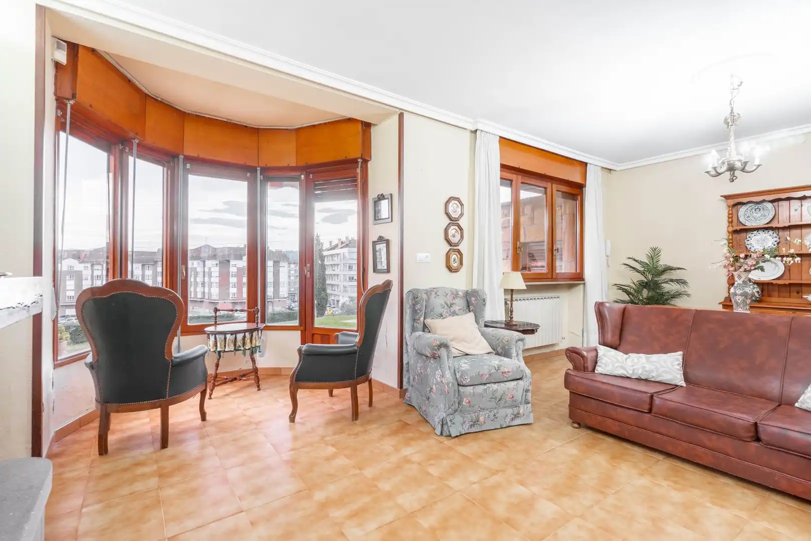 Sala de estar de Casa o chalet en venta en Siero con Calefacción, Jardín privado y Parquet