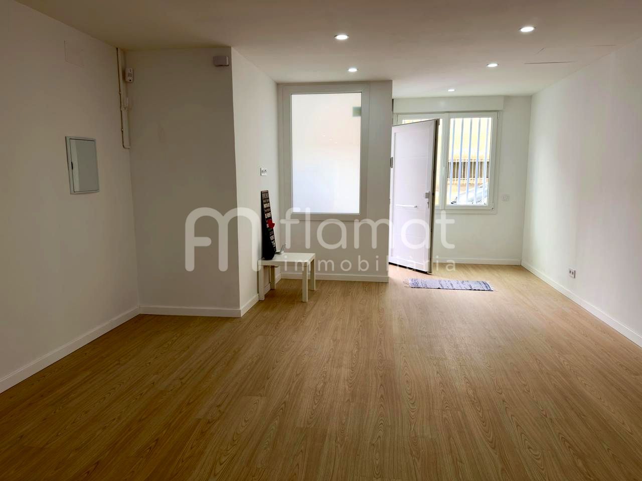 Planta baja en venta en Carrer de Güell i Ferrer, Eixample, Centre - Sant Oleguer