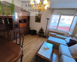 Sala d'estar de Pis en venda en Palencia Capital amb Calefacció, Parquet i Terrassa