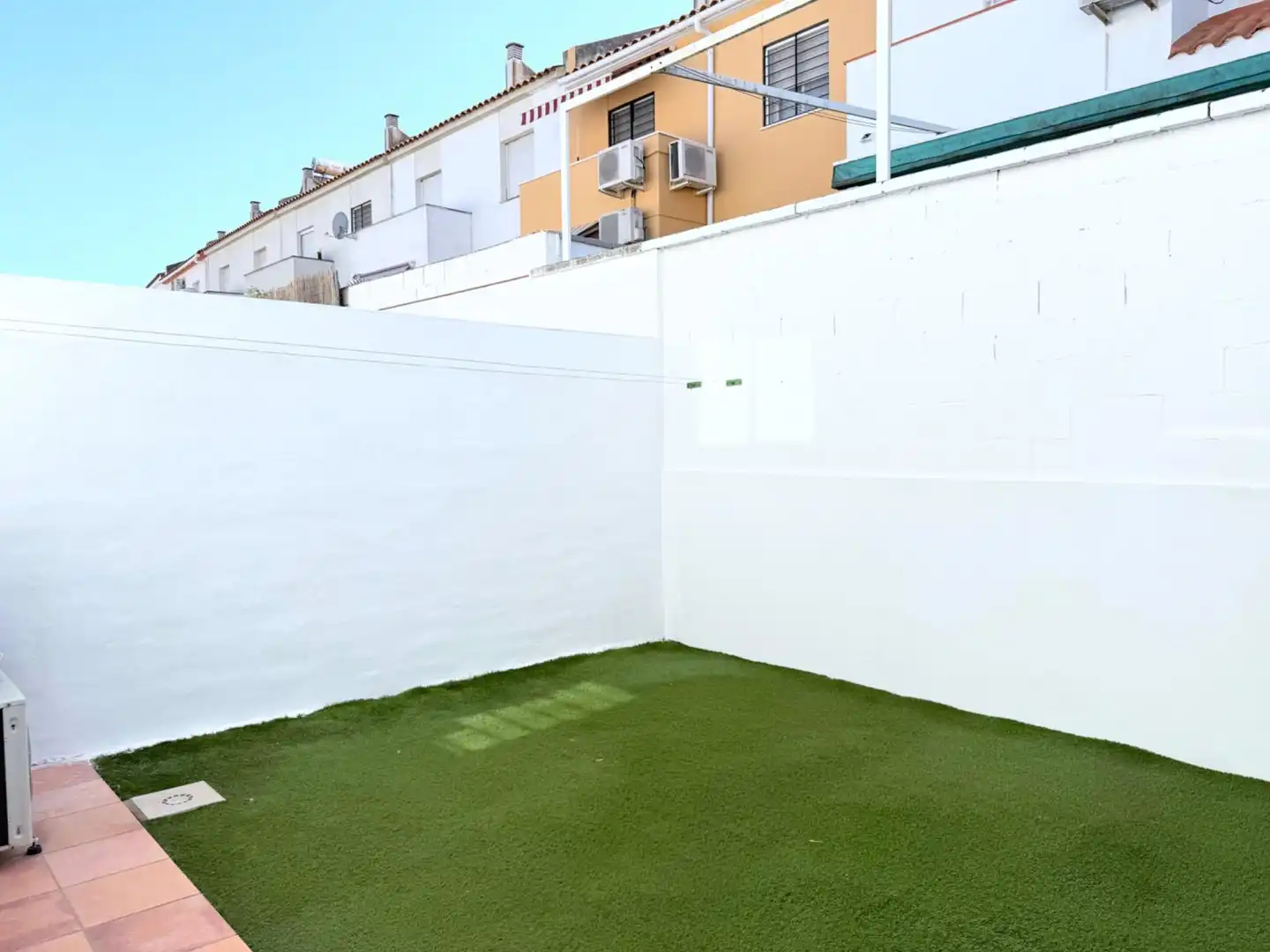 Terrassa de Casa adosada de lloguer en Palomares del Río amb Aire condicionat, Calefacció i Jardí privat