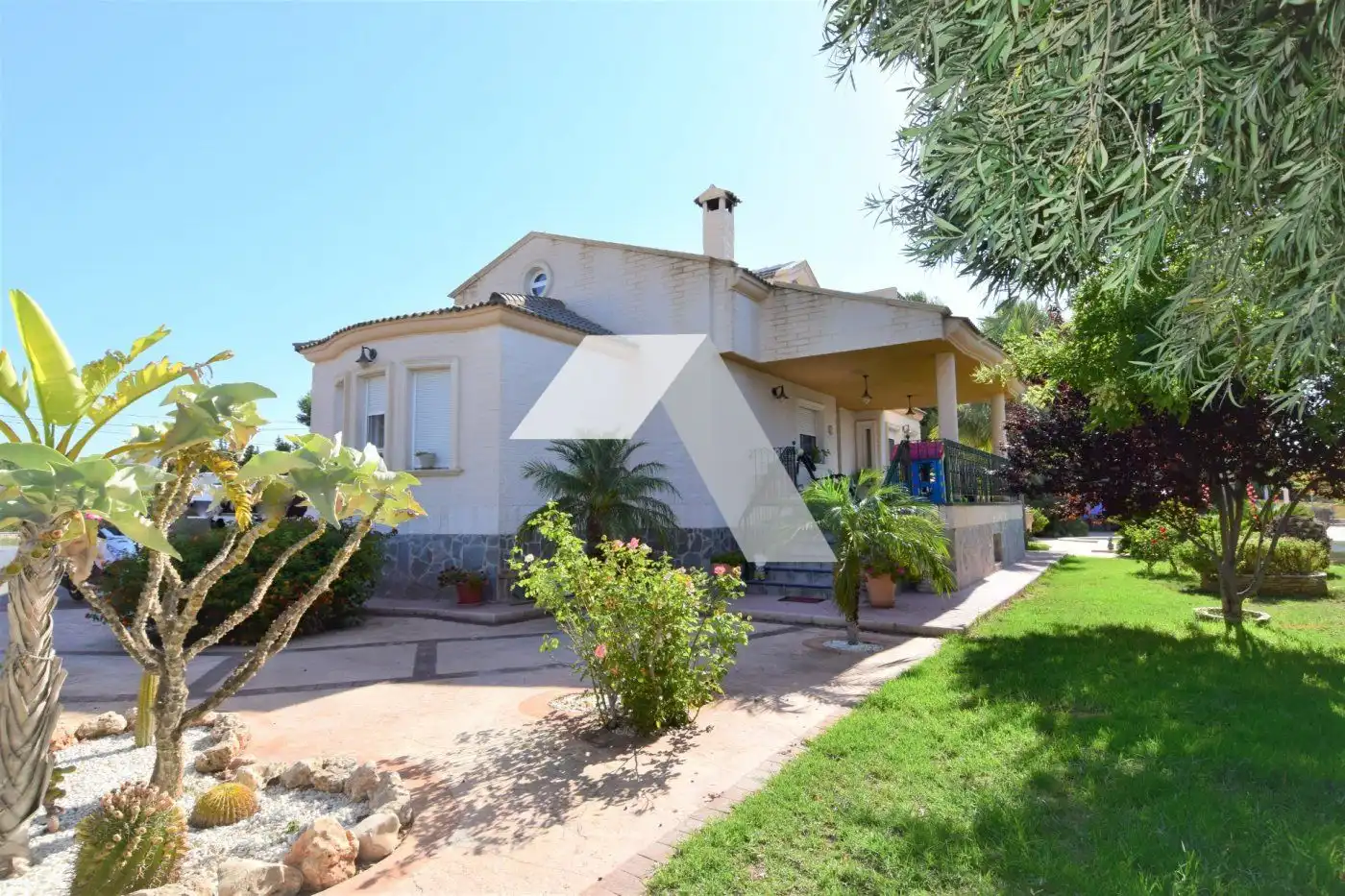 Houses for sale in Villamontes - Boqueres