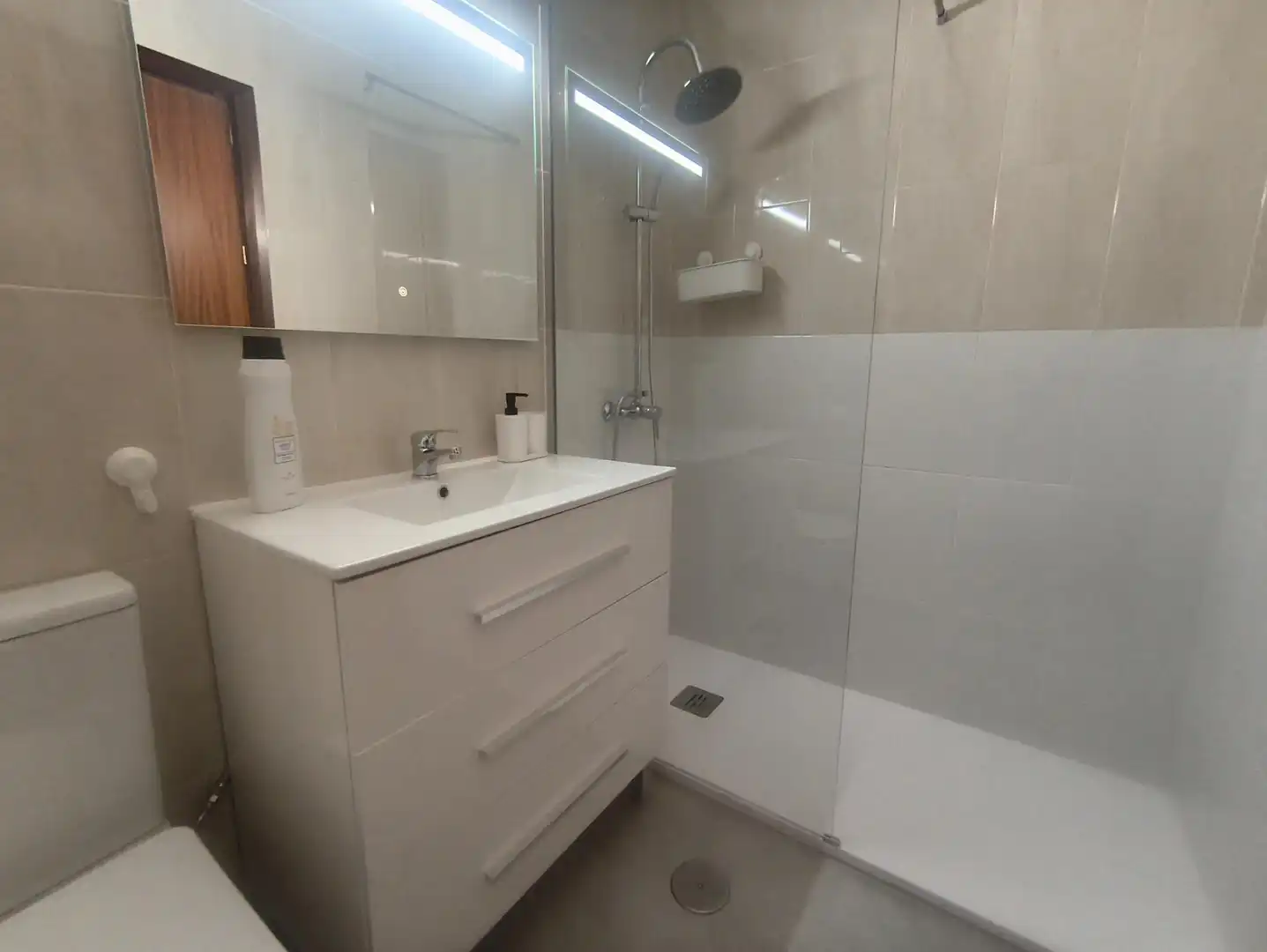 Badezimmer von Wohnung zur untervermieten in Jerez de la Frontera mit Terrasse und Möbliert