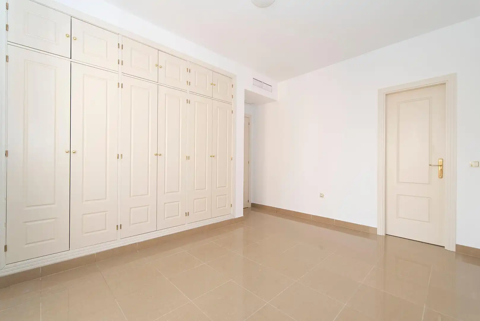 Wohnung mit Terrasse zum Verkauf in Castillo de Cumb. Mayores 6, imagen 18
