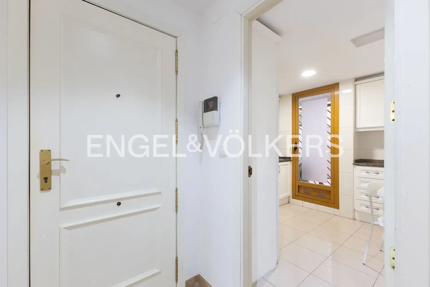 Flat for rent in Valencia  with Air Conditioner, Heating and Swimming Pool