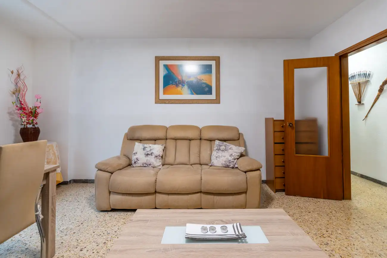 Sala d'estar de Pis en venda en Tortosa amb Moblat i Rentadora