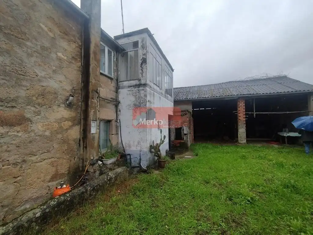 Vista exterior de Casa o chalet en venta en Sarria con Calefacción y Jardín privado