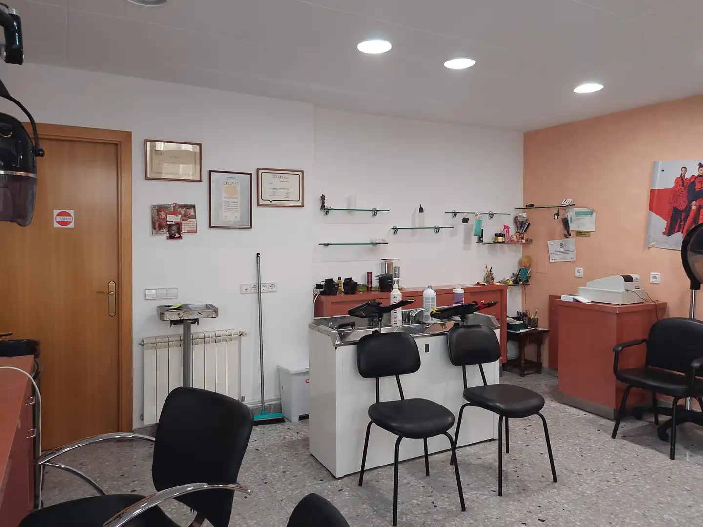 Cocina de Local en venta en Campdevànol con Calefacción