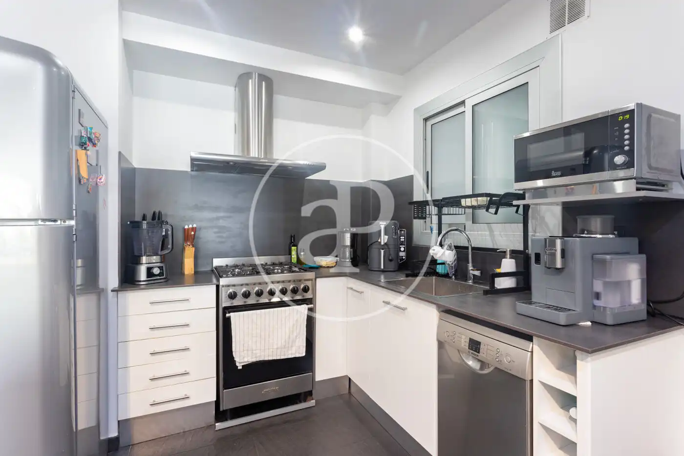 Kitchen of Flat for rent in Barcelona  with Air Conditioner, Heating and Private garden