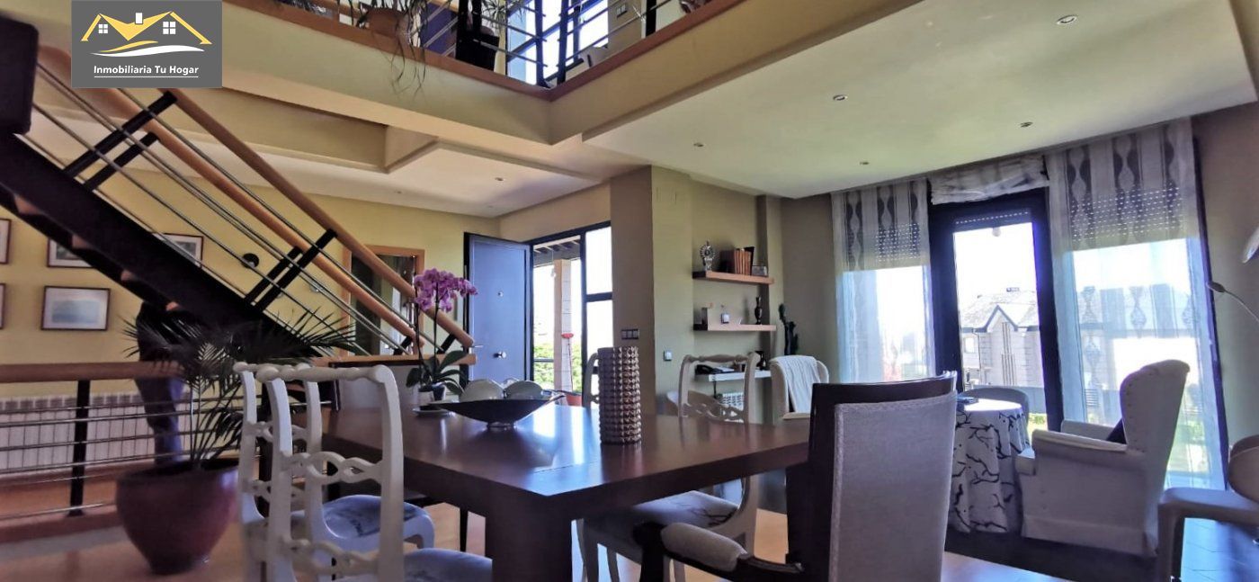 Menjador de Casa o xalet en venda en Ourense Capital  amb Terrassa i Traster