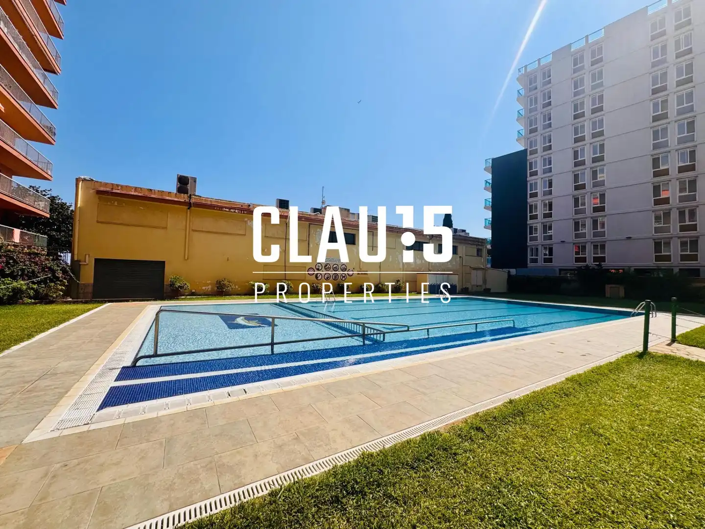 Piscina de Piso en venta en Malgrat de Mar con Balcón y Piscina comunitaria