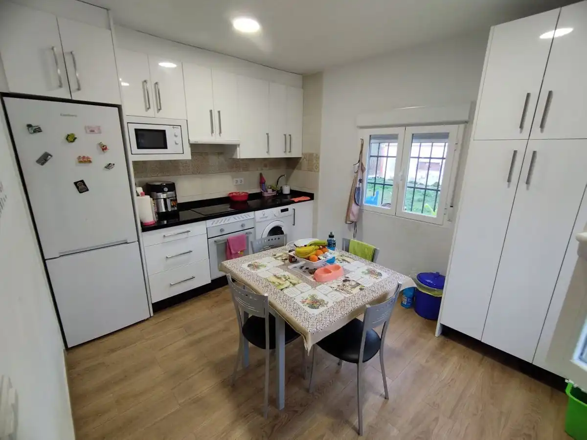 Kitchen of Houses for sale in Plasencia  with Air Conditioner