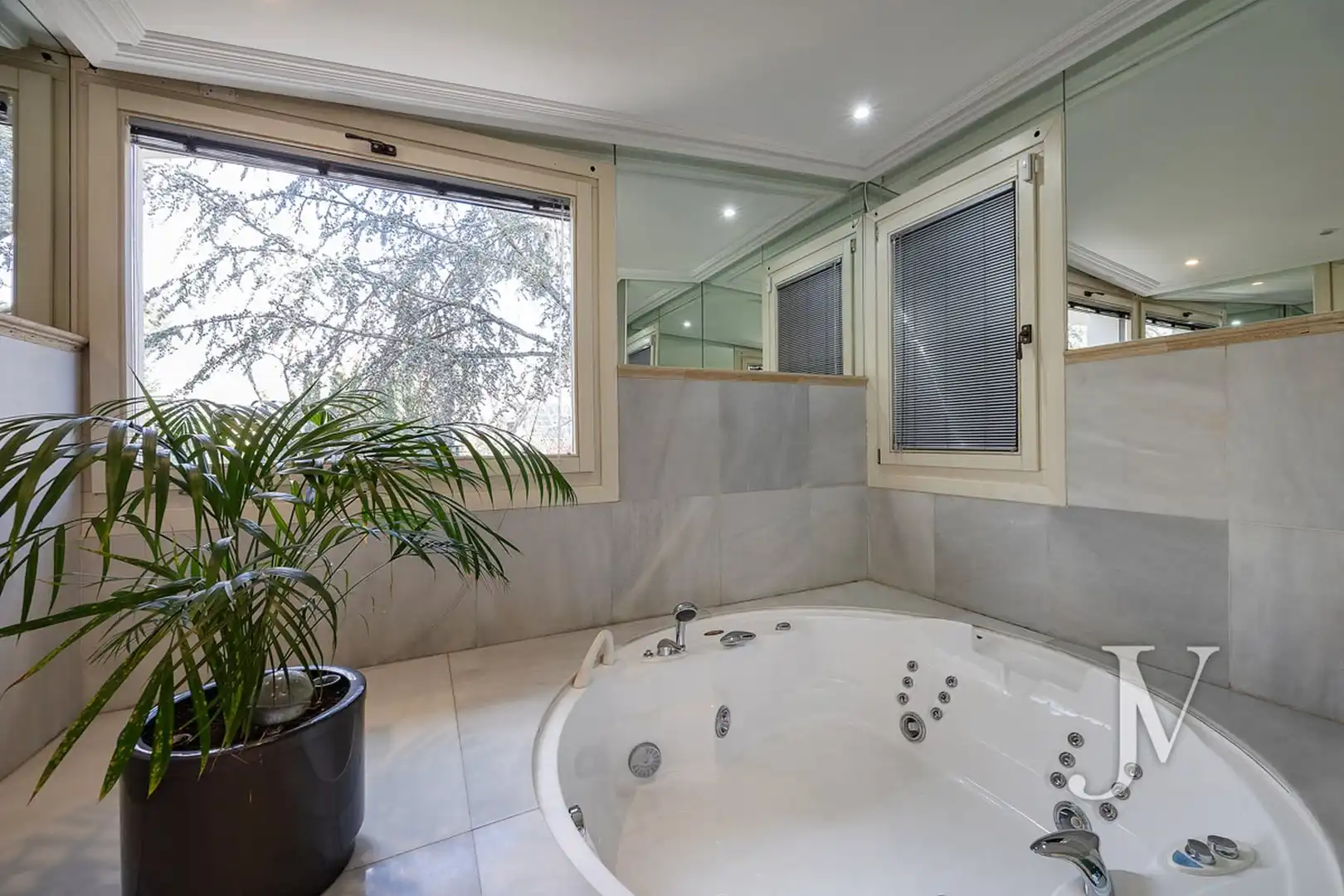 Baño de Casa o chalet en venta en Madrid con Aire acondicionado, Calefacción y Jardín privado