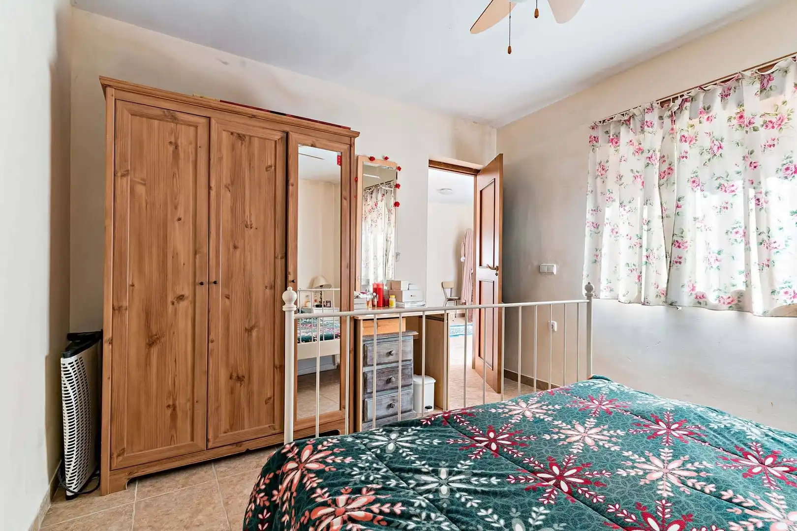 Bedroom of Houses for sale in Adra  with Furnished