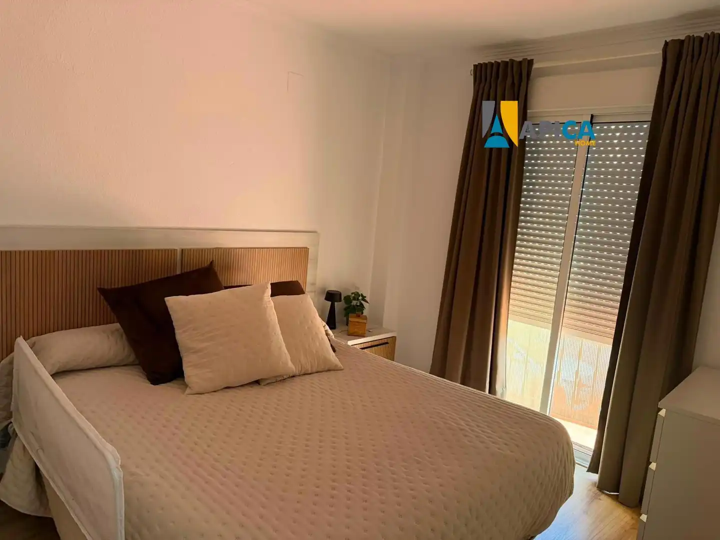 Habitación de Casa adosada en venta en Chiclana de la Frontera con Terraza, Piscina y Piscina comunitaria