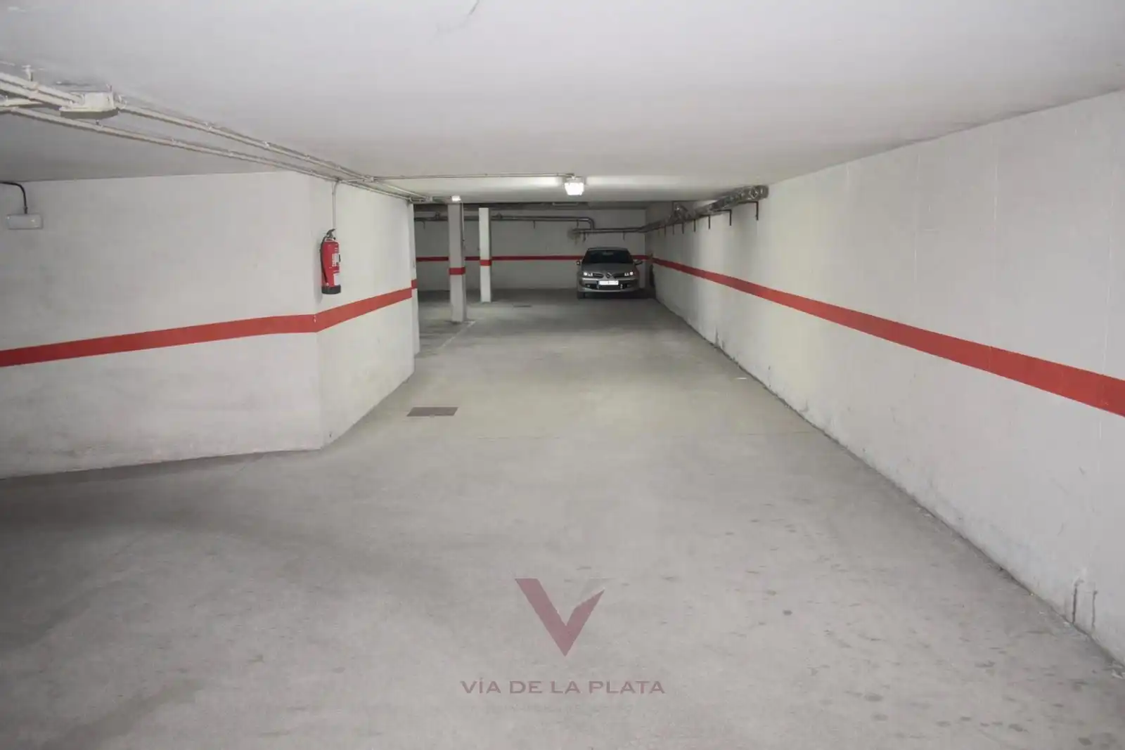 Parking de Ático en venta en Santa Marta de Tormes con Calefacción, Terraza y Piscina
