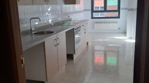 Foto 2 de Piso en venta en Calle Santa Joaquina de Vedruna, 5, La Bañeza , León