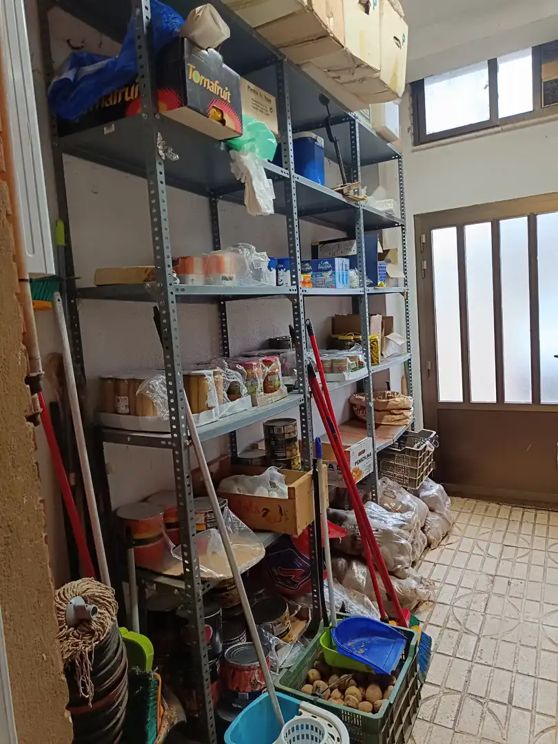 Local en venda en Herrera de Pisuerga amb Moblat